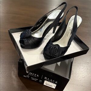 Size 8.5, White House Black Market Box Kept Elegant Black Slingback Heels